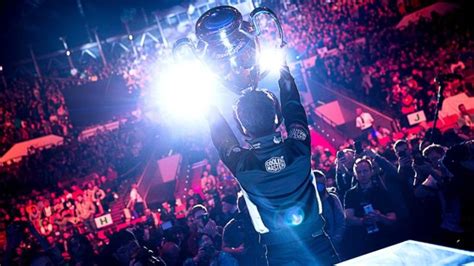 Is Esports Dying? Or Just Evolving into Something We Don’t Recognize Yet?